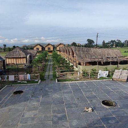 Vanya The Exotic World Resort Hampi Exteriör bild