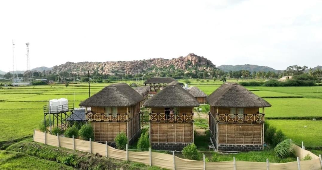 Vanya The Exotic World Resort Hampi Exteriör bild