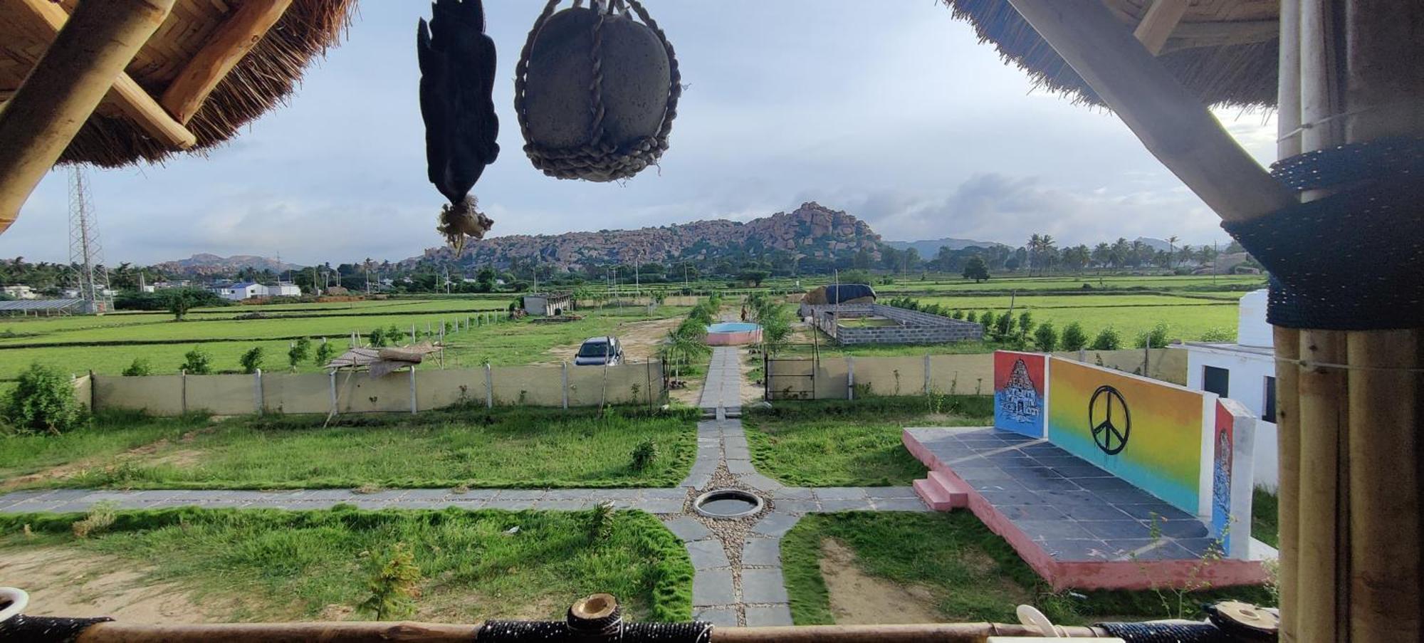 Vanya The Exotic World Resort Hampi Exteriör bild