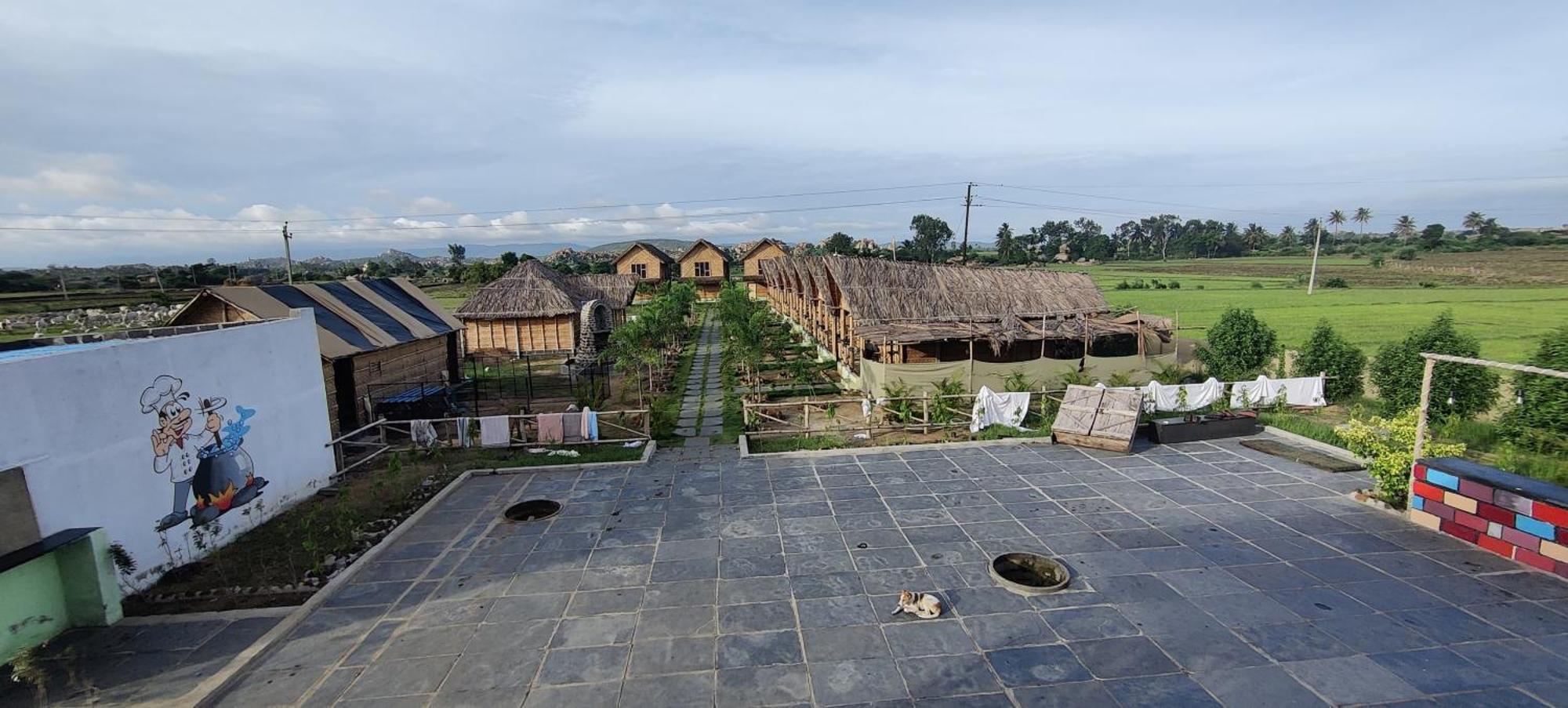 Vanya The Exotic World Resort Hampi Exteriör bild