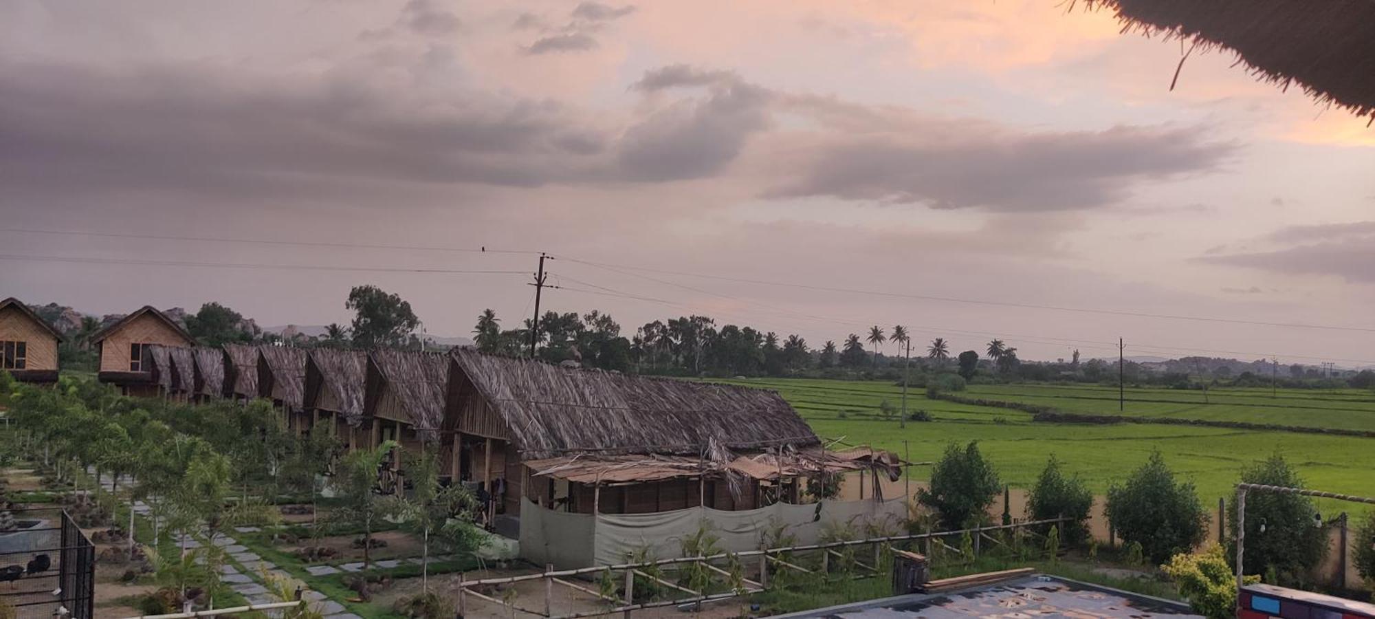 Vanya The Exotic World Resort Hampi Exteriör bild